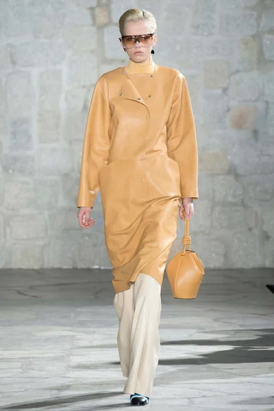Look 22
